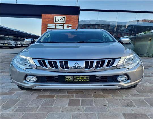 MITSUBISHI L200 TRITON 2.4 16V TURBO DIESEL SPORT HPE TOP CD 4P 4X4 AUTOMÁTICO